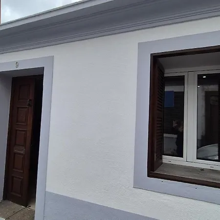 Casa Arcebispo A Familia Holiday home