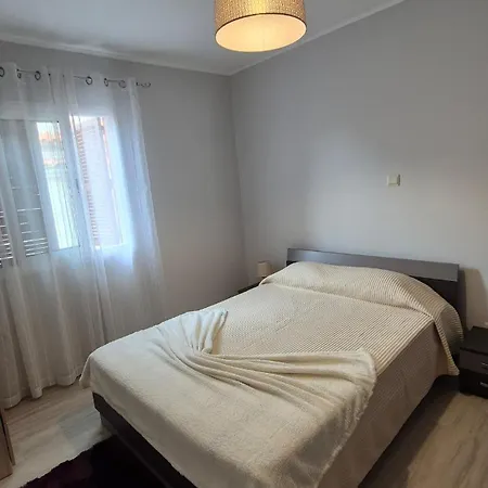Casa Arcebispo A Familia *